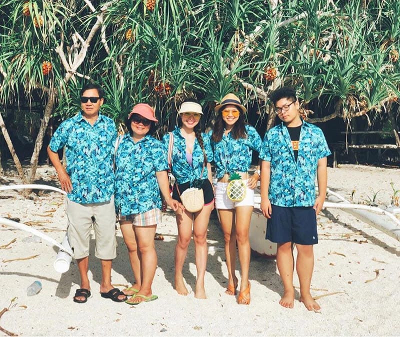 Áo sơ mi Hawaii đi biển cho gia đình