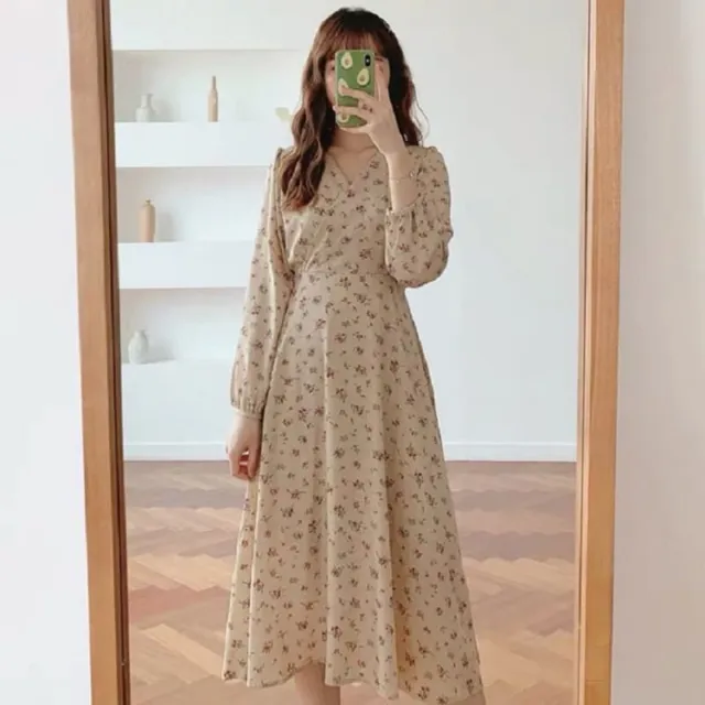 Mẫu váy voan hoa dịu dàng