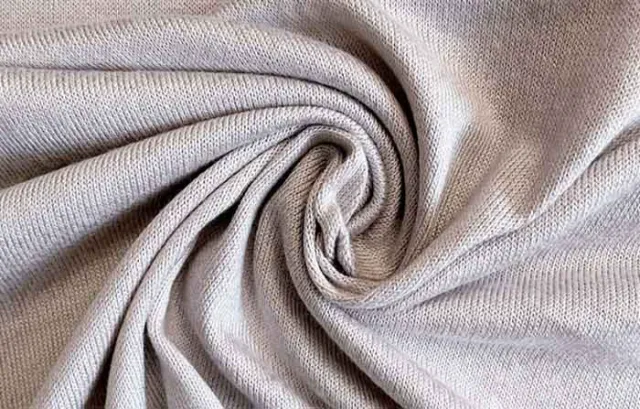 Vải Rayon là loại vải bán tổng hợp được sản xuất từ cellulose