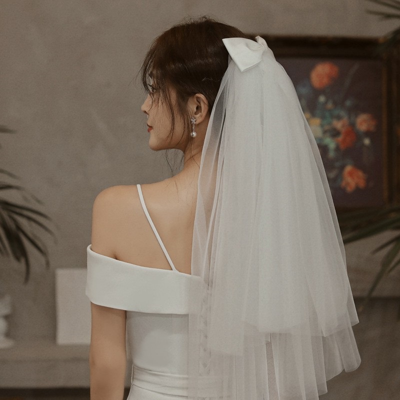 Vải voan được ứng dụng để may khăn trùm đầu cô dâu