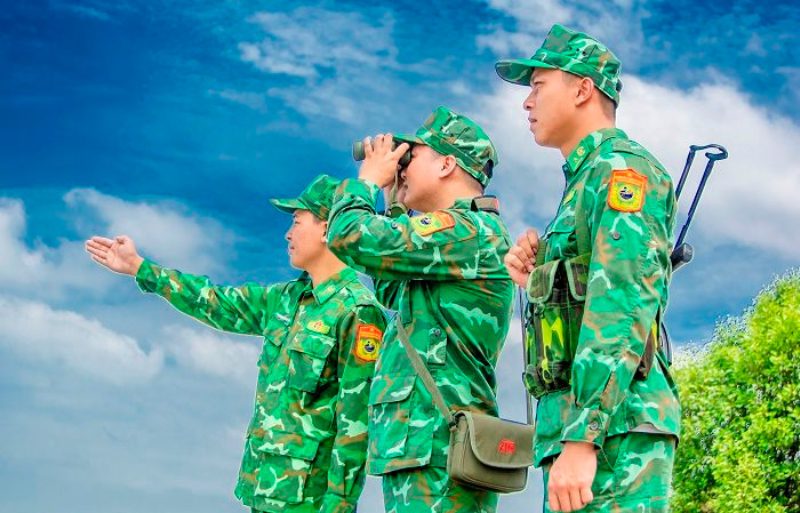 Các màu áo bộ đội biên phòng tại đất nước Việt Nam 