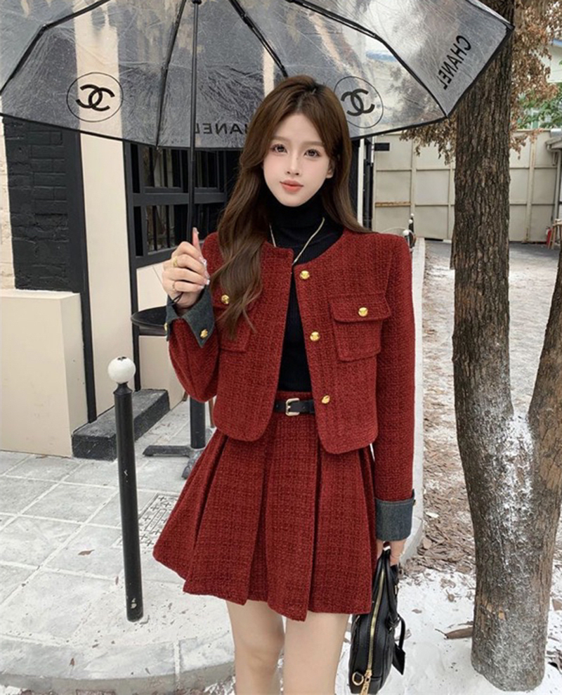 Set váy ôm và áo khoác dạ tweed tiểu thư