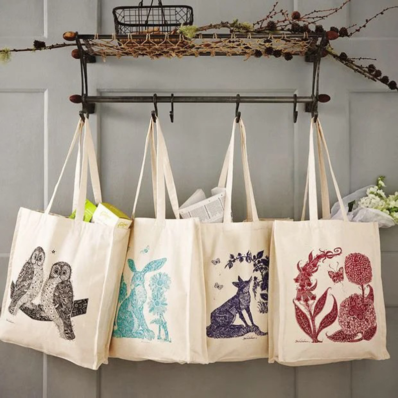 Canvas là chất liệu lý tưởng cho túi xách, balo, vali