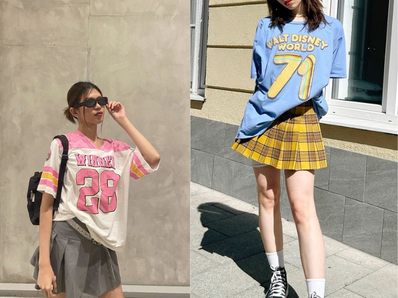 Áo thun oversize kết hợp chân váy ngắn là set đồ trẻ trung