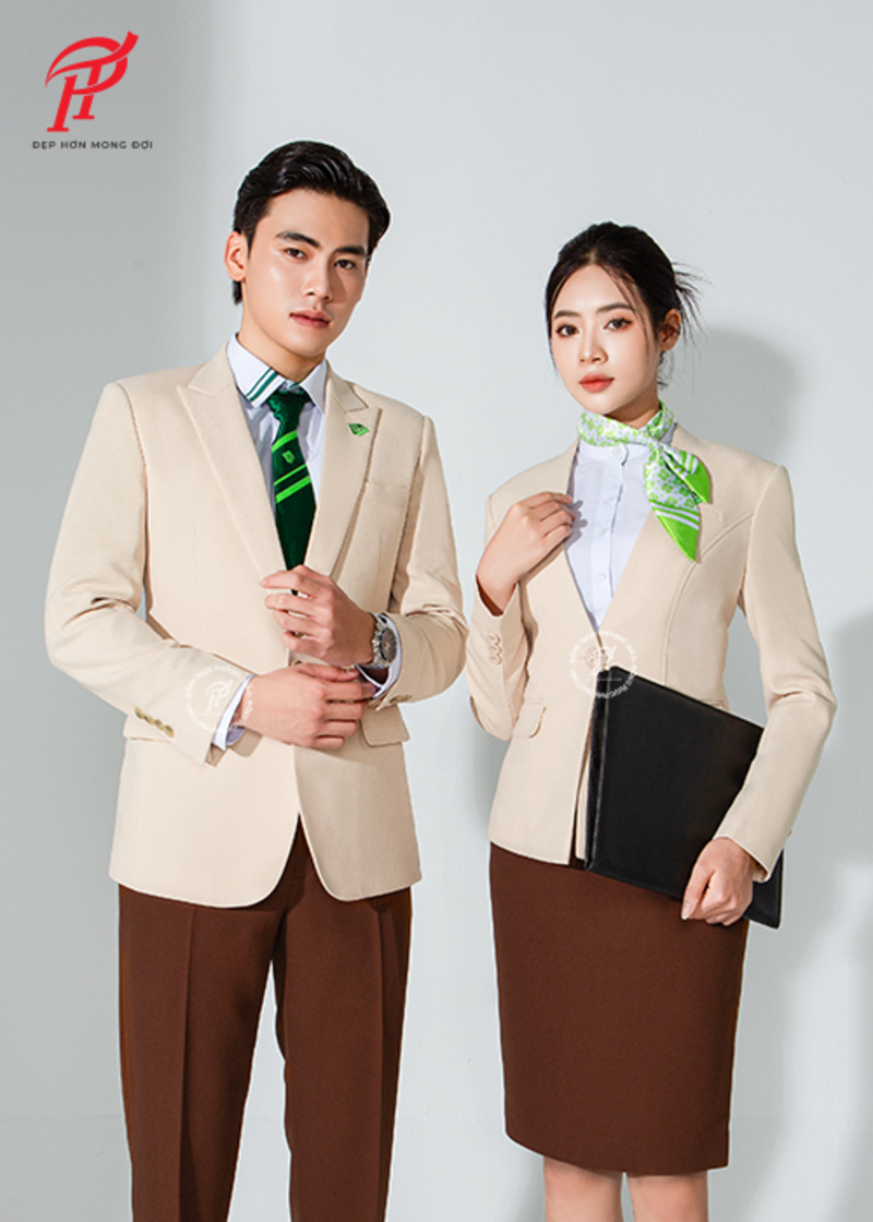 Mẫu vest đồng phục màu nude và nâu cho tiếp viên hàng không