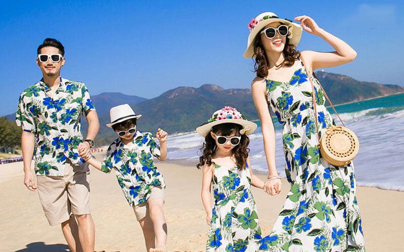 Set váy, áo đồng phục đi biển họa tiết hoa lá xanh