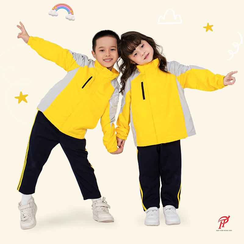 Áo khoác đồng phục học sinh mầm non ưu tiên gam màu tươi sáng