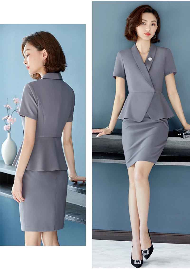 Đồng phục vest mix chân váy thích hợp cho các vị trí lễ tân hoặc nhân viên tư vấn tại spa