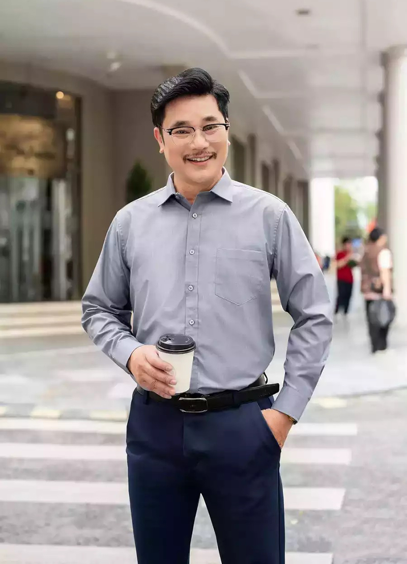 Mẫu sơ mi trơn đơn giản nhưng lịch sự