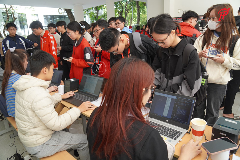 dong-phuc-dai-hoc-bach-khoa