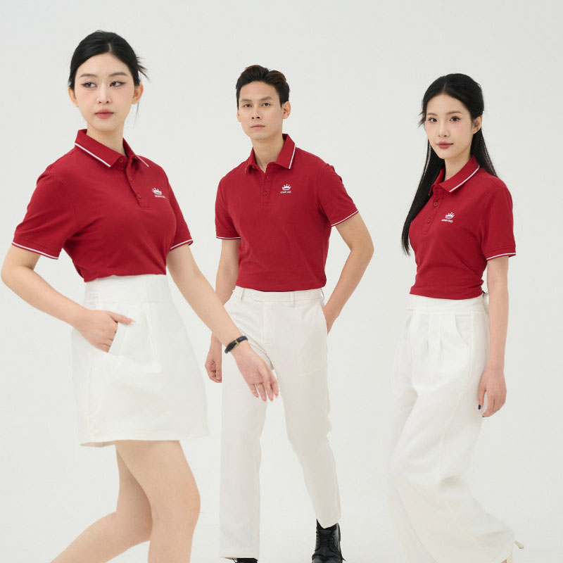 Mẫu đồng phục màu đỏ trầm kết hợp viền trắng