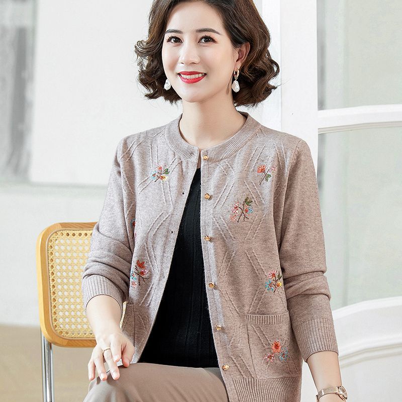 Áo cardigan mỏng thanh lịch