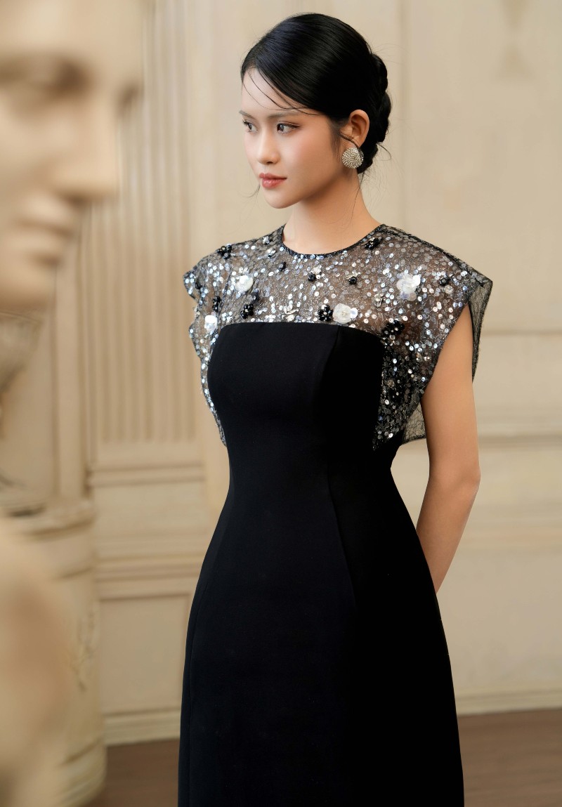 Đầm dự tiệc nhung kết hợp ren ánh kim cực kỳ nổi bật và quý phái 